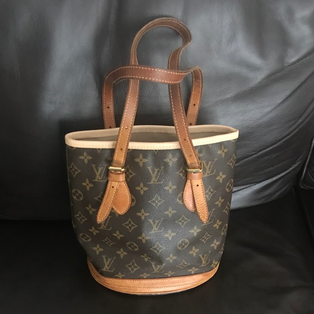 Louis Vuitton Small Bucket Bag
